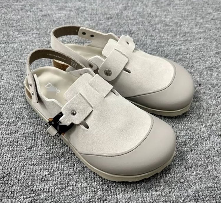Dl0R by Birkenstock Tokio Mule