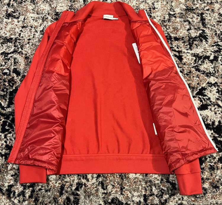 Moncler Maglia Cardigan Jacket size XL (Fits Like Large)