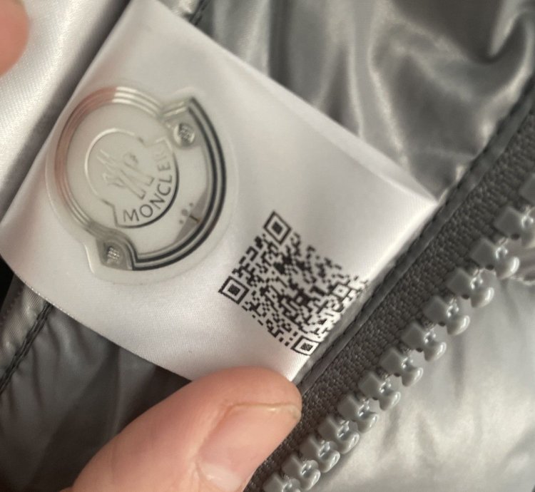Moncler Maya Down Jacket size 4