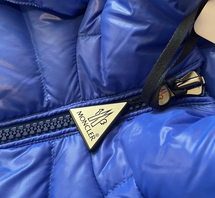 Moncler Maya Giubbotto Blue Jacket Size 5