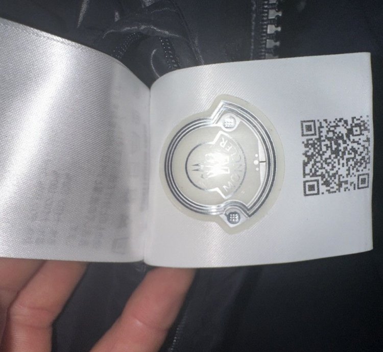 Moncler Maya Giubbotto Jacket