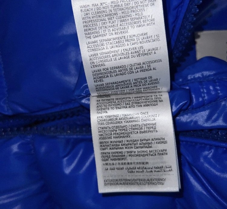 Moncler maya jacket size4