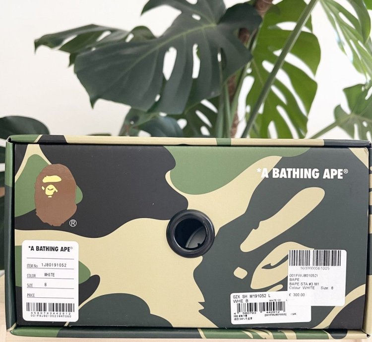 BAPE STA 3 LINE WHITE CAMO Size 8