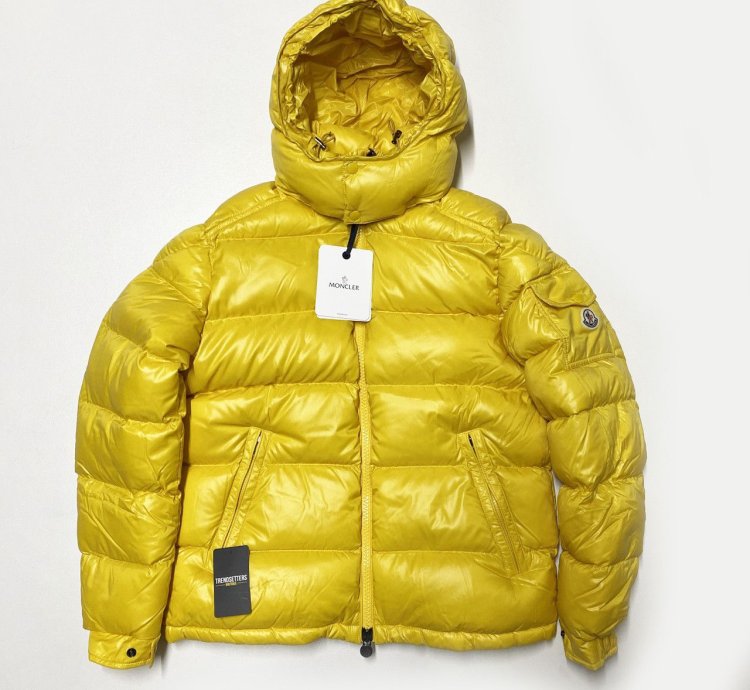 Moncler Maya mens puffer jacket yellow size 4 XL -large