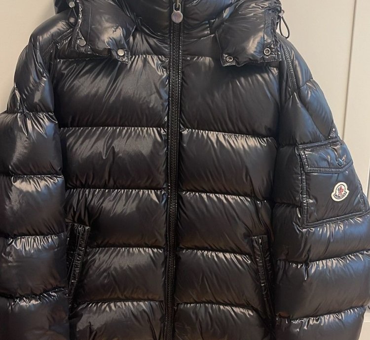 Moncler Maya Short Down Jacket