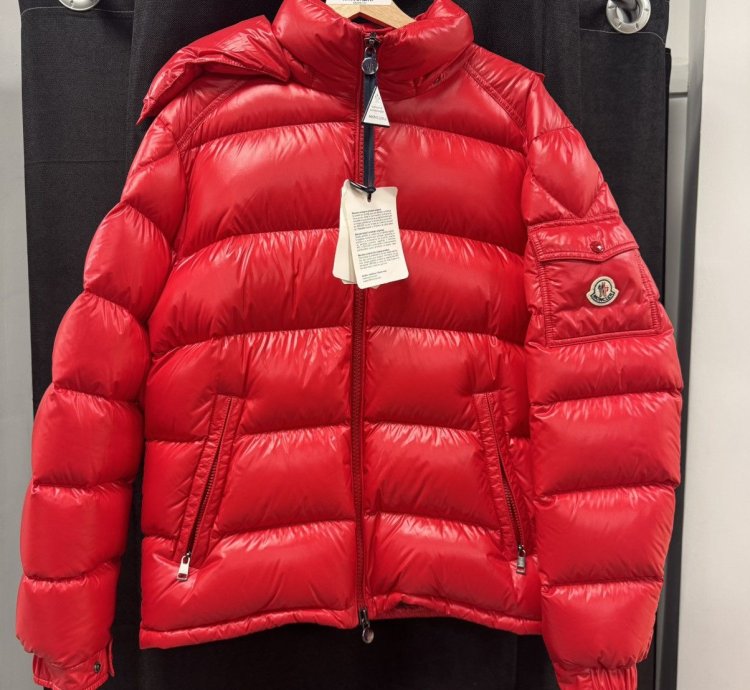 Moncler Maya Short Down Jacket Scarlet Red