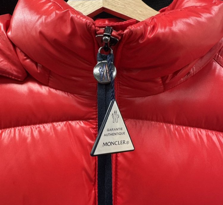 Moncler Maya Short Down Jacket Scarlet Red