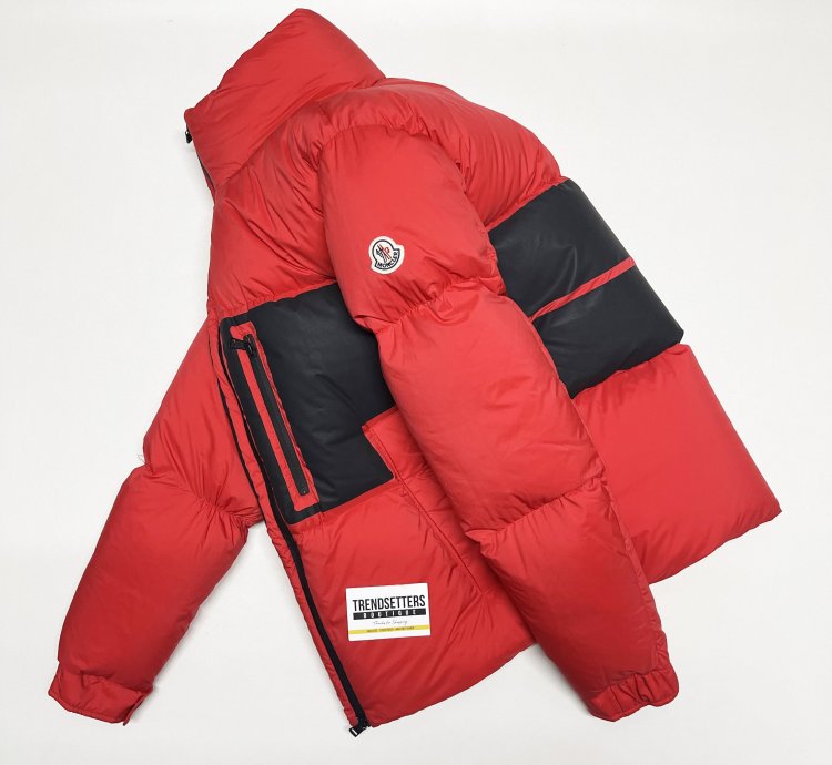 Moncler mens puffer jacket red size 3 Medium Black