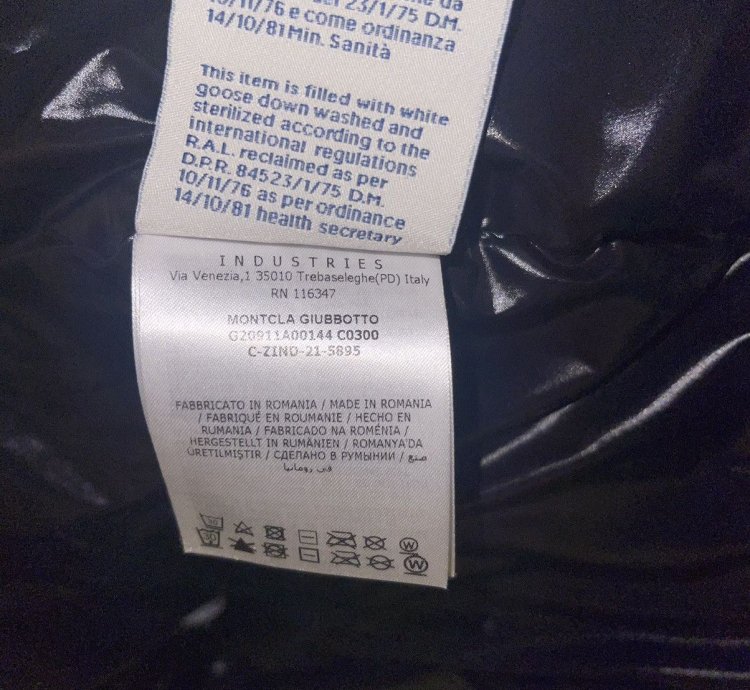 Moncler Montcla Hooded Jacket