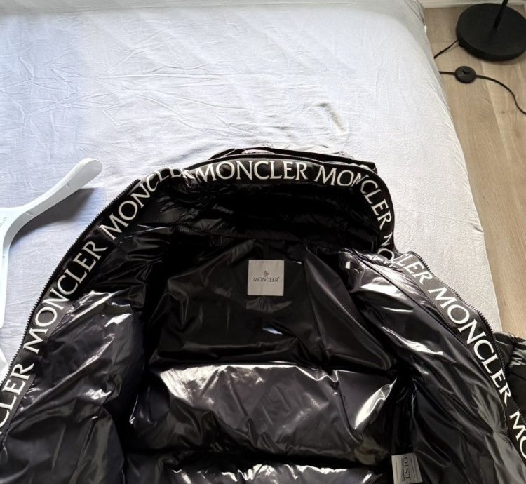 Moncler Montcla jacket