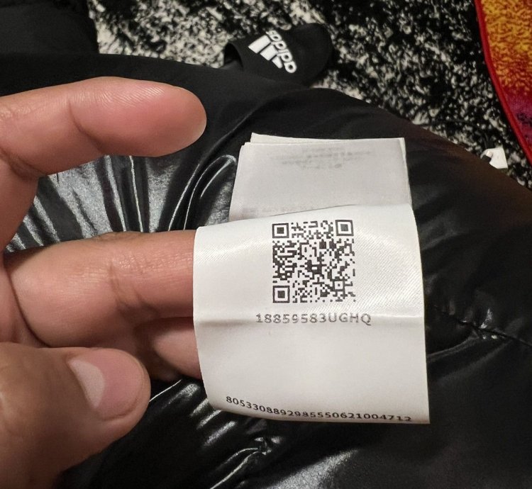 MONCLER Montcla puffer jacket