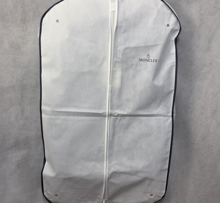 Moncler Montgenevre Jacket Navy Size 3