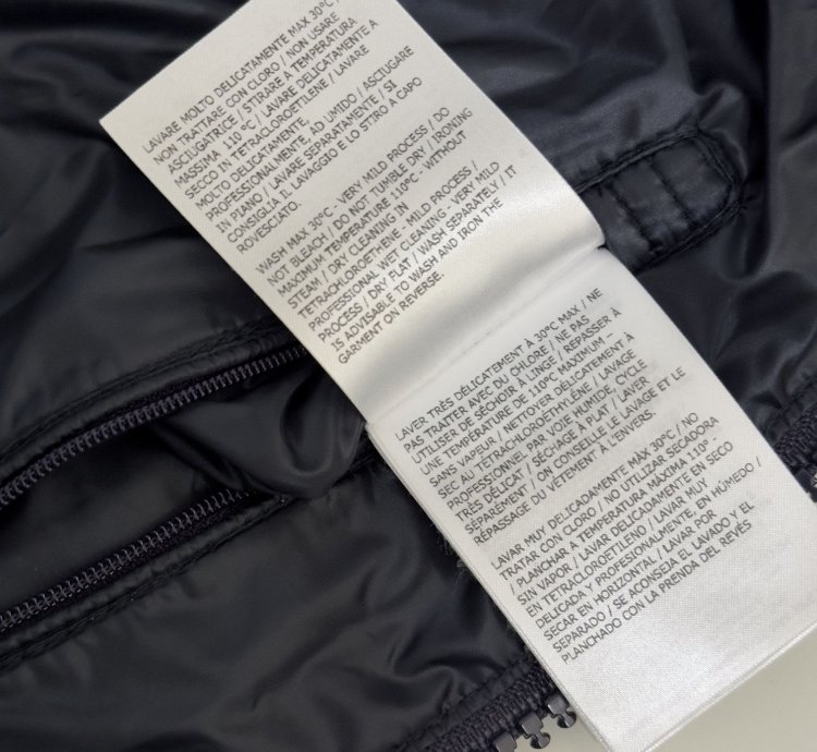 Moncler Montgenevre Jacket Navy Size 3