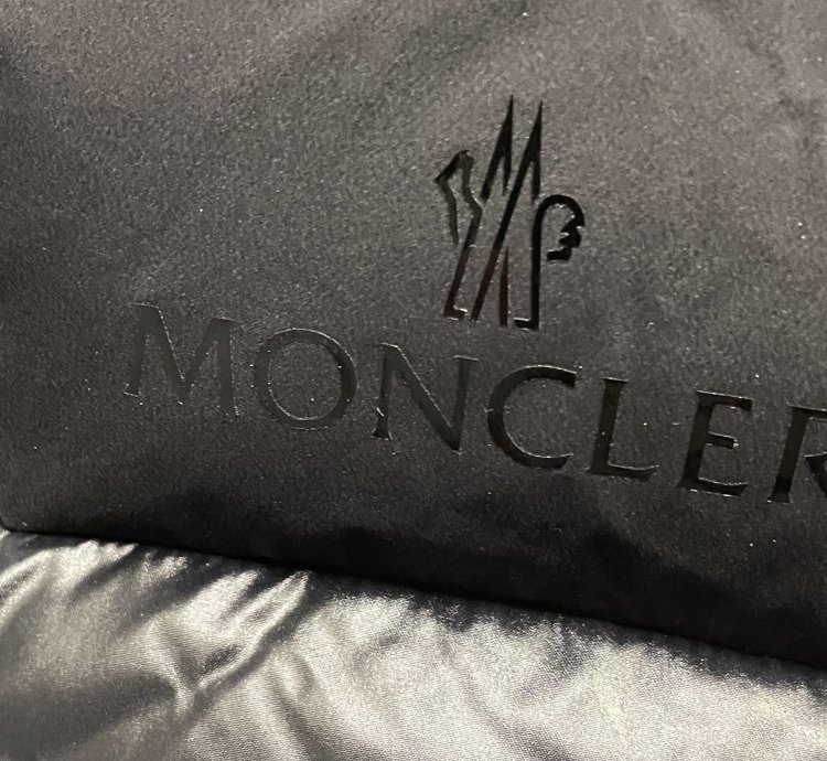 Moncler Pallardy Giubbotto Jacket Black Size 50