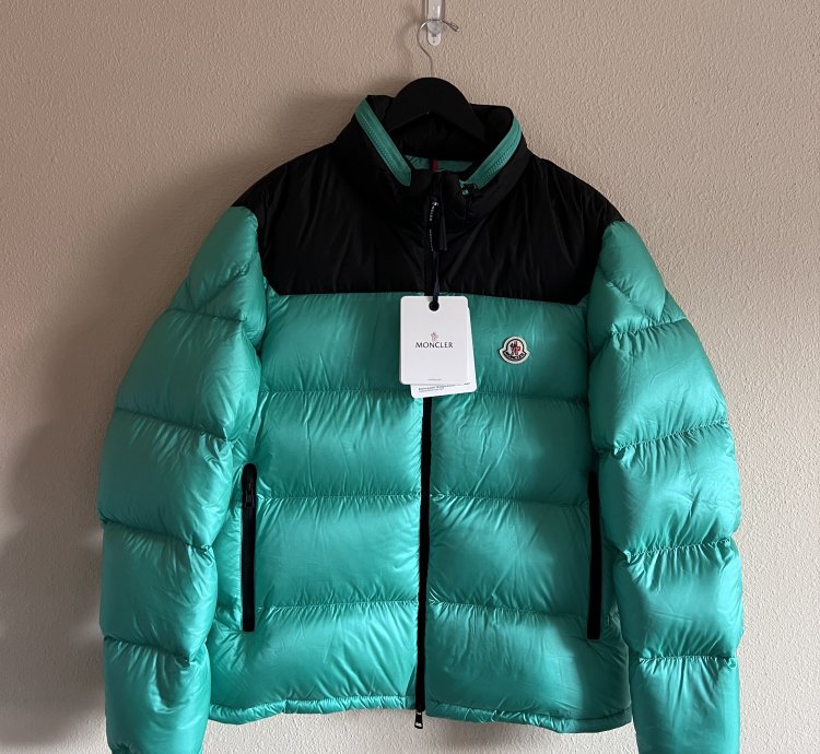 Moncler Peuplier Puffer Jacket In Teal Green