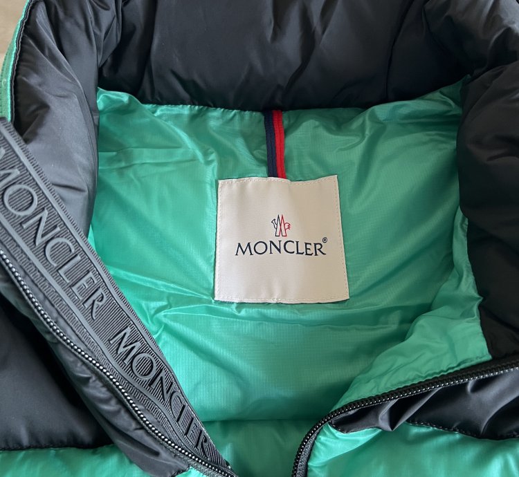 Moncler Peuplier Puffer Jacket In Teal Green