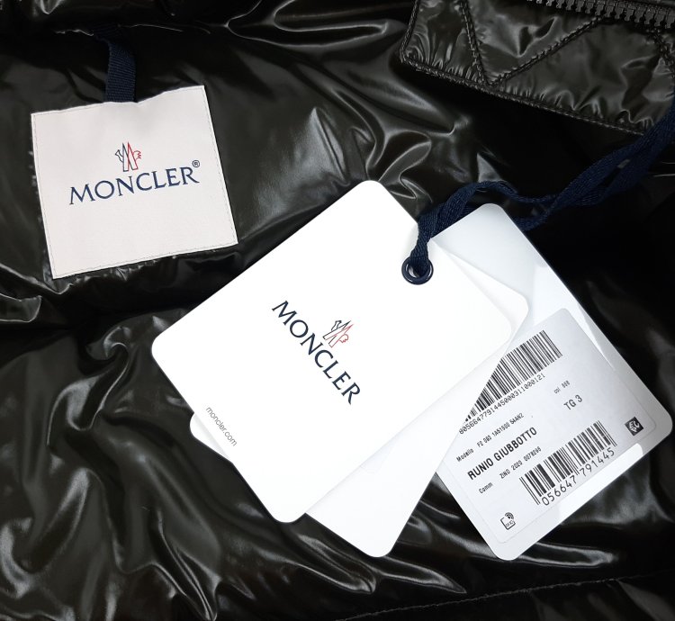 Moncler Runio Down Jacket Green Size 3 Oversized Women