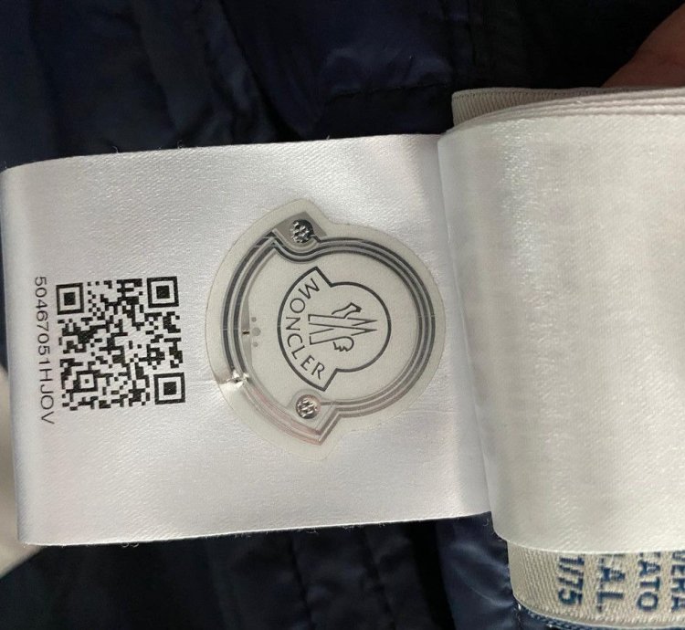 Moncler Sleeveless Jacket