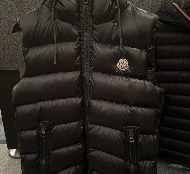 Moncler Sleeveless Jacket Size 3