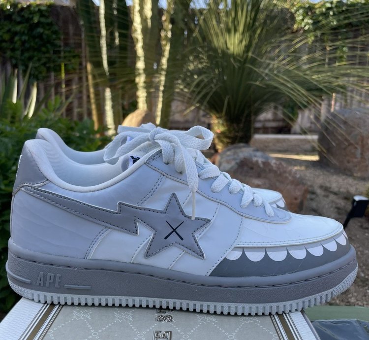 Bape Sta Kaws - Chomper Gray Ds 8 5