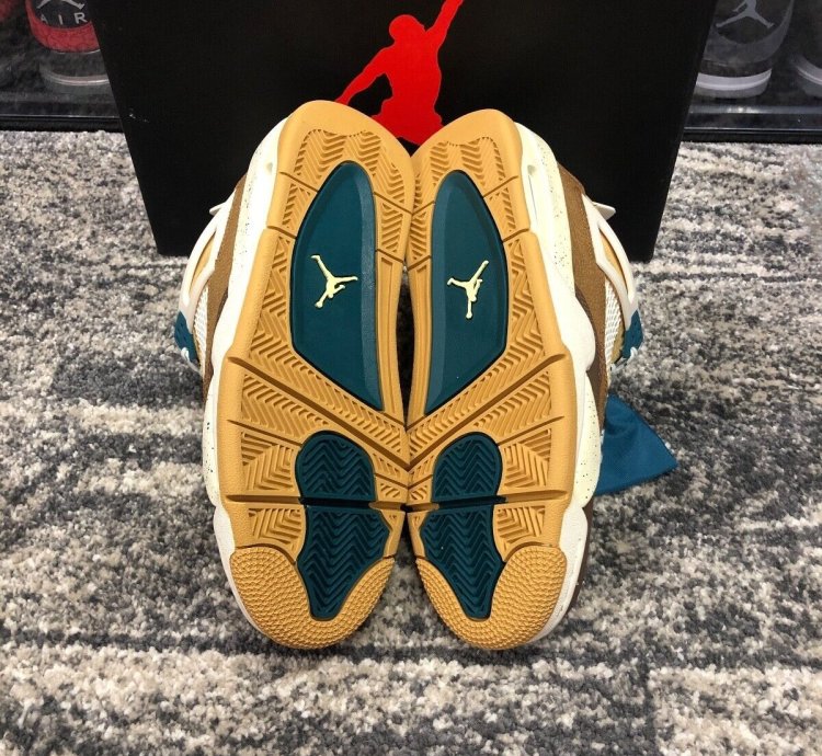 Nike Air Jordan 4 Retro Cacao Wow