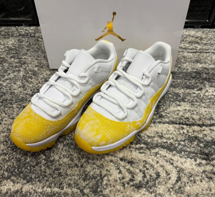 Nike Air Jordan 11 Retro Low yellow Snakeskin