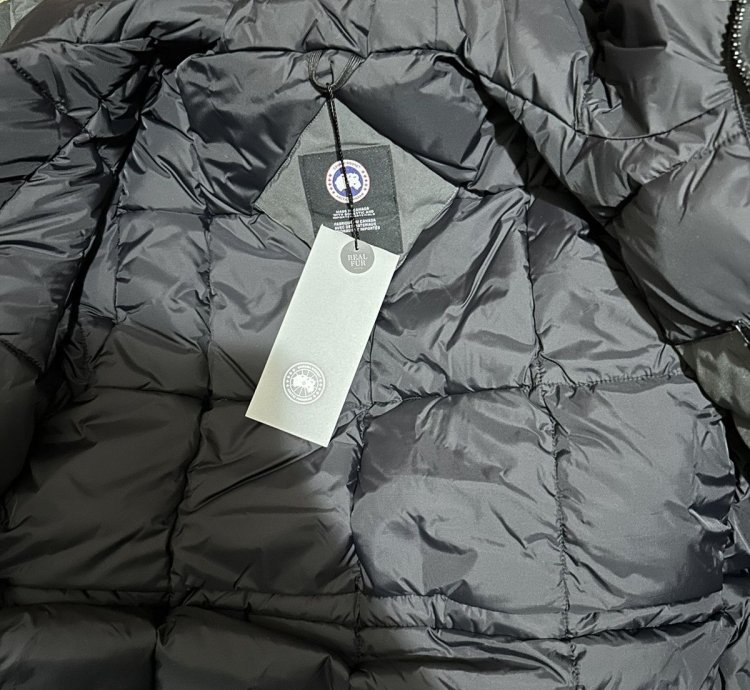 New Canada Goose Graphite Langford Parka