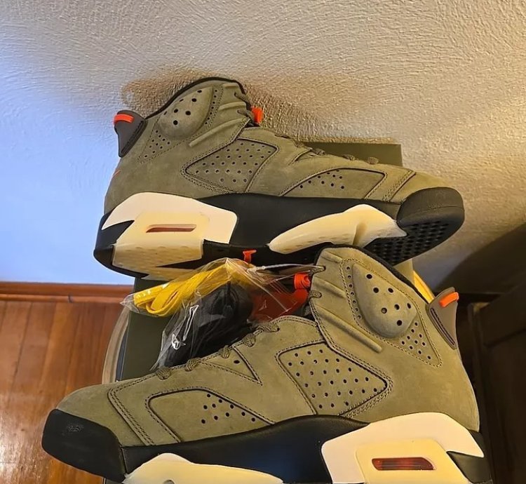 Jordan 6 Retro X Travis Scott Mid Olive