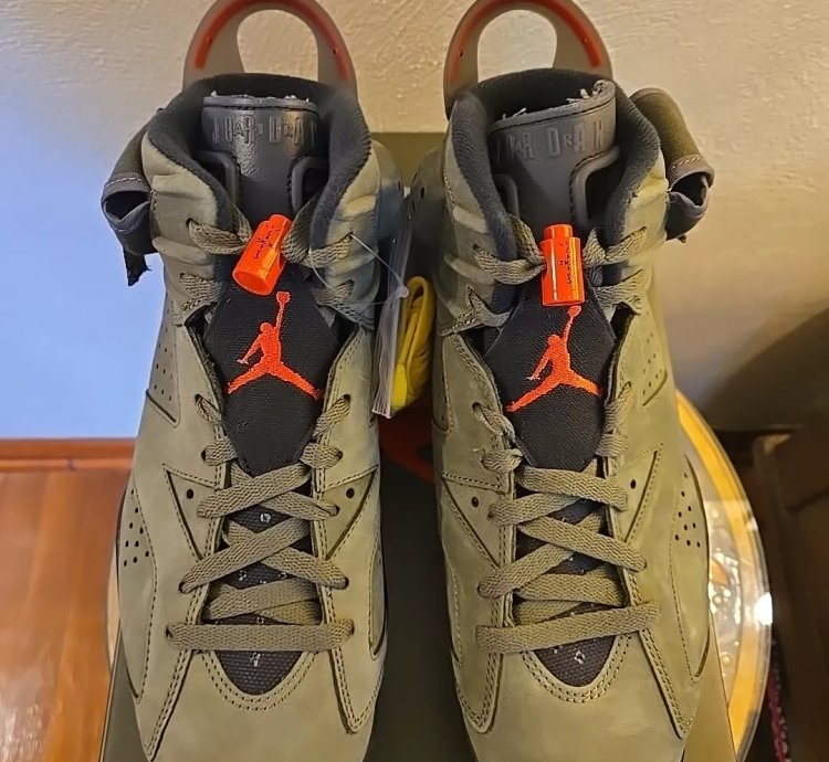 Jordan 6 Retro X Travis Scott Mid Olive