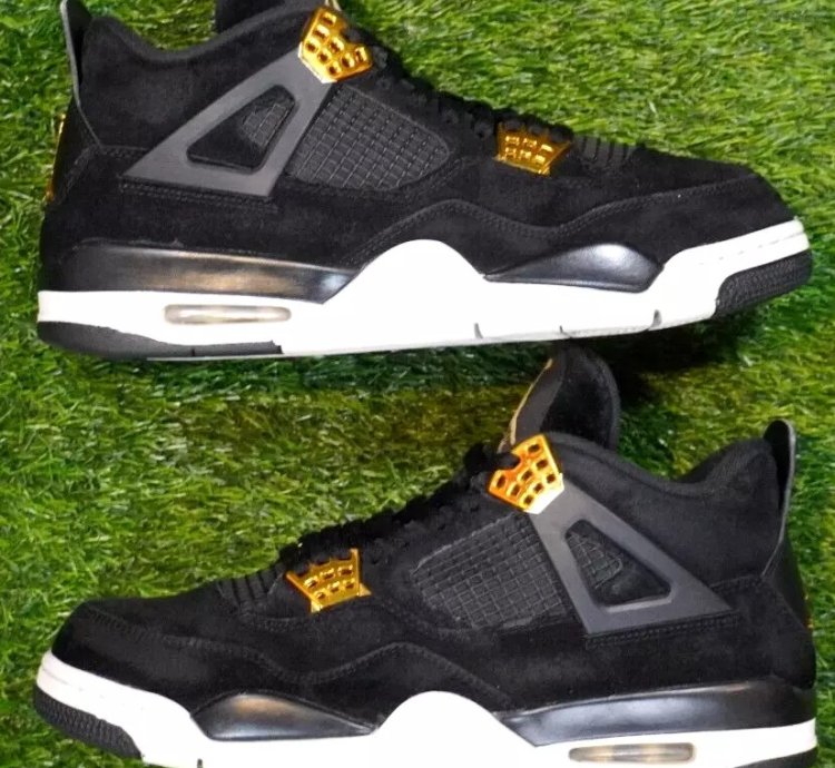 Jordan 4 Retro royalty