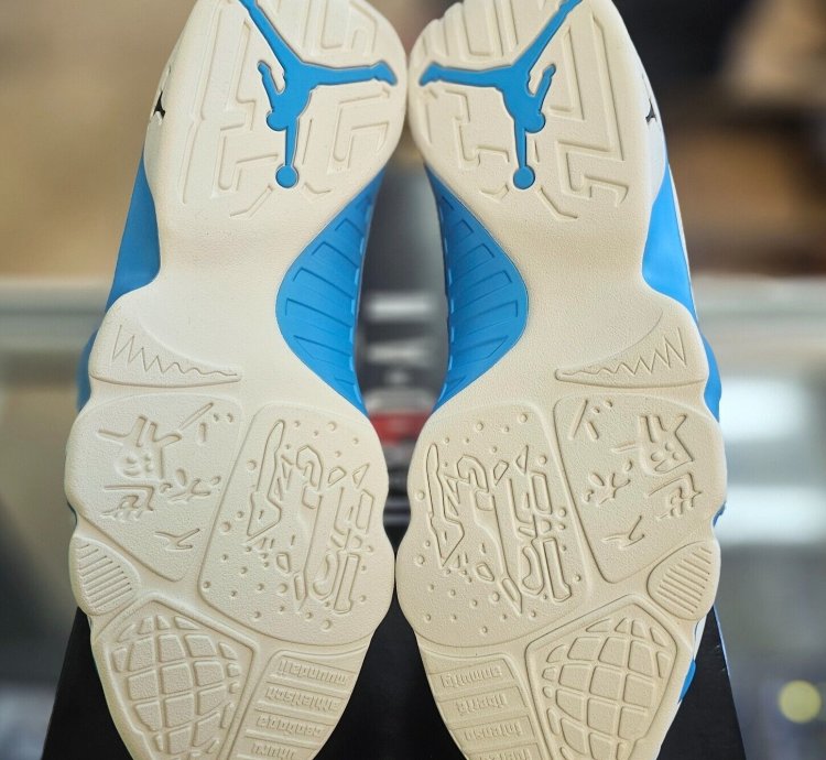 Air Jordan 9 Retro Powder Blue
