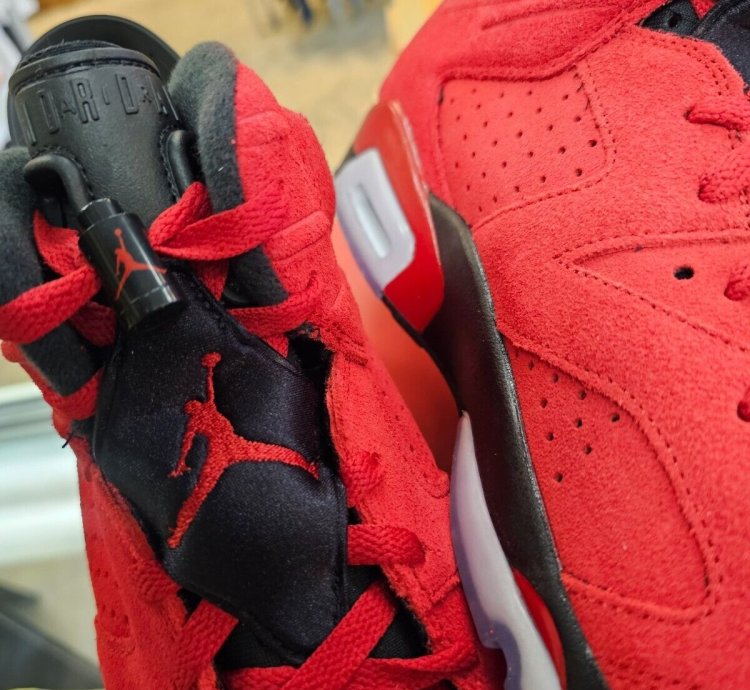 Air Jordan 6 Retro Toro Bravo