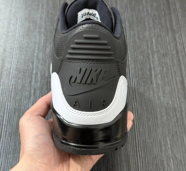 Fragment Design X Air Jordan 3 Retro Sp blackwhite