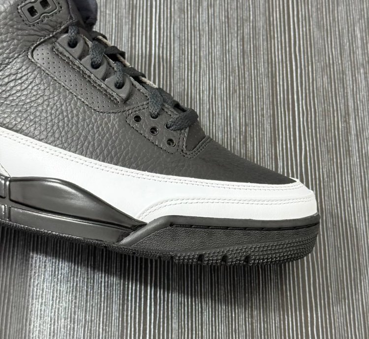 Fragment Design X Air Jordan 3 Retro Sp blackwhite