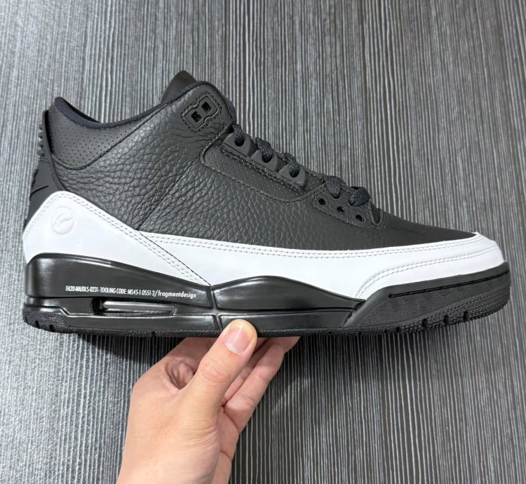 Fragment Design X Air Jordan 3 Retro Sp blackwhite