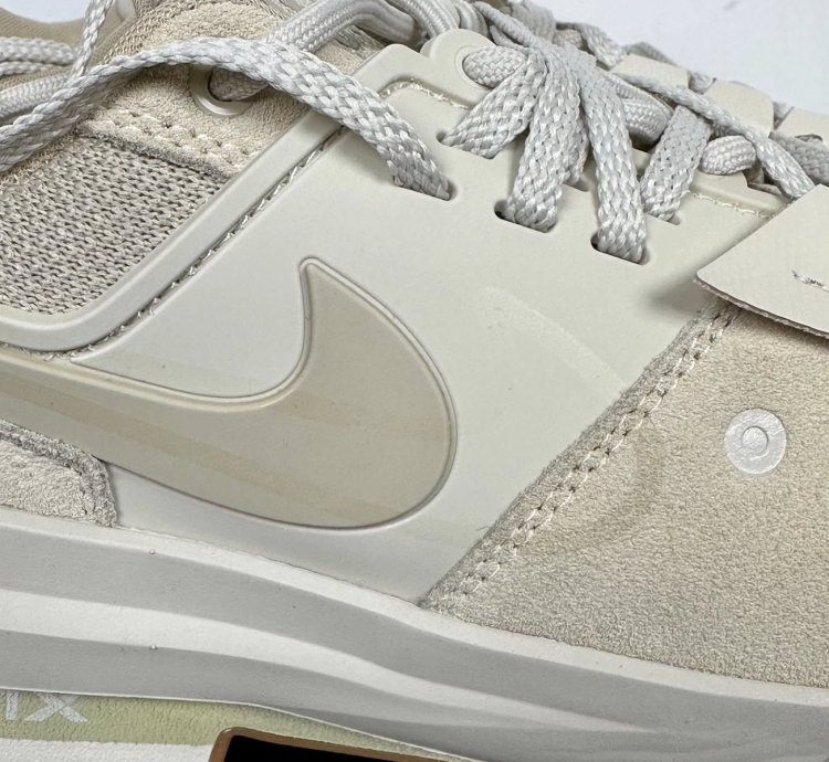 Nike Zegamadome X Sacai summit White