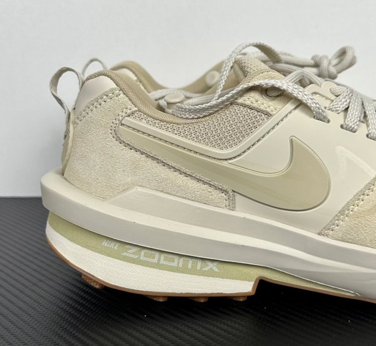 Nike Zegamadome X Sacai summit White