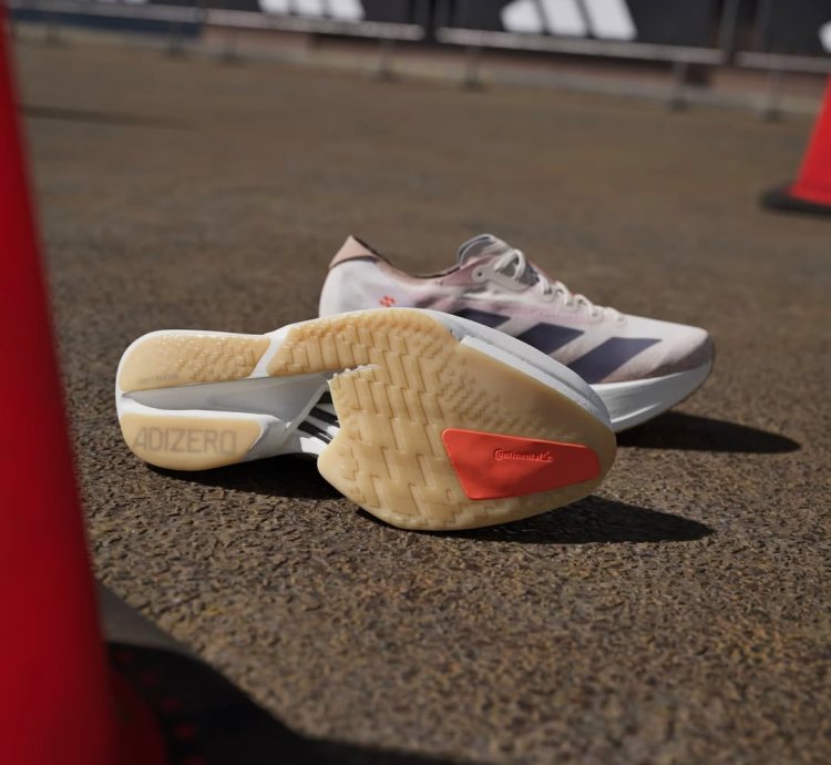 Adidas Adizero Adios Pro 4 chalk White Grey Strata Impact Orange