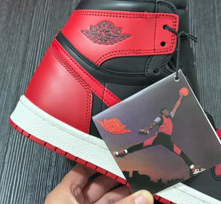 Air Jordan 1 High Retro 85 bred 2025
