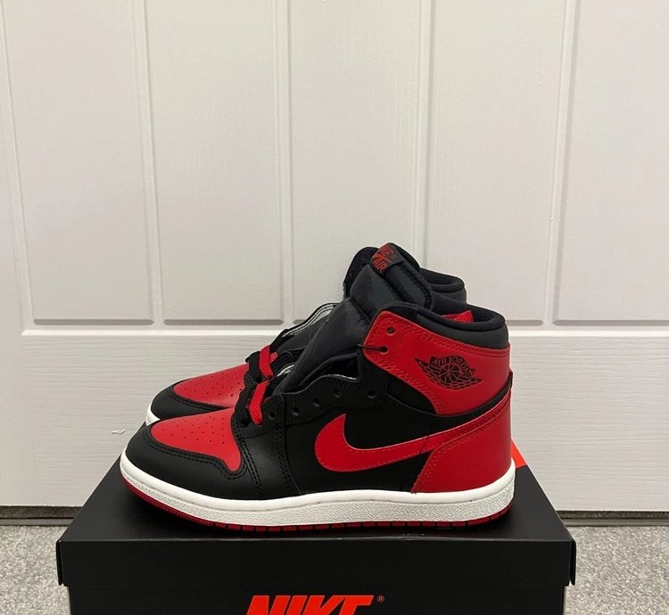 Air Jordan 1 High Retro 85 Bred 2025