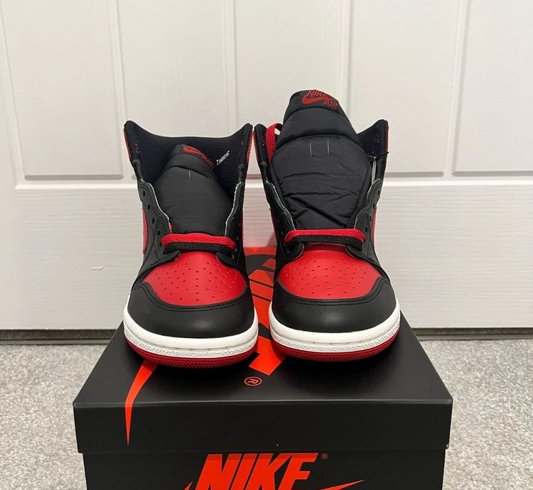 Air Jordan 1 High Retro 85 Bred 2025