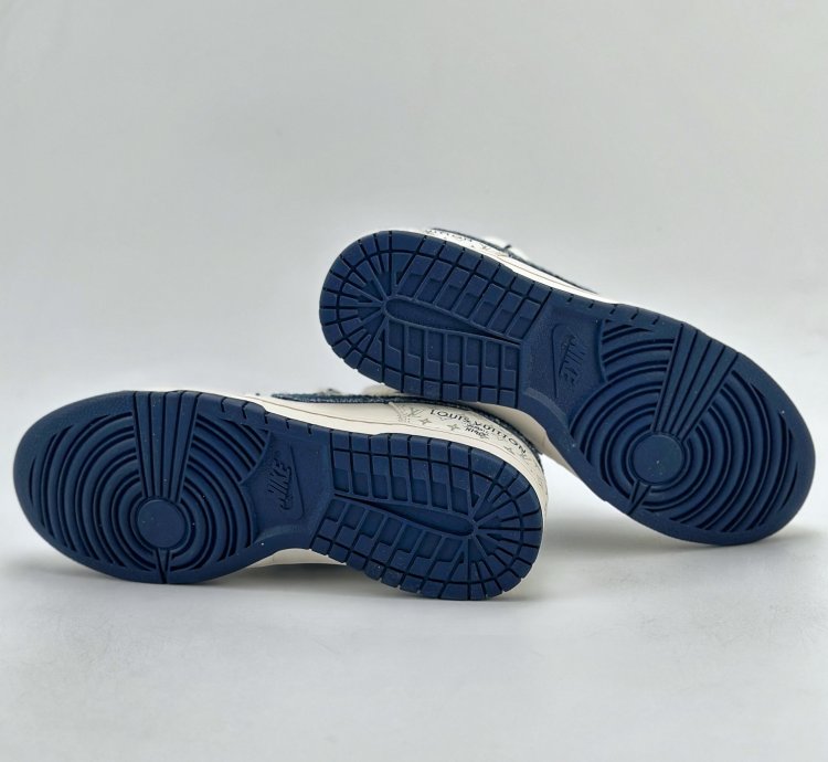 300 Nike Sb Dunk Low X Louis Vuitton White And Blue Denim Straps Sj2068-249 -