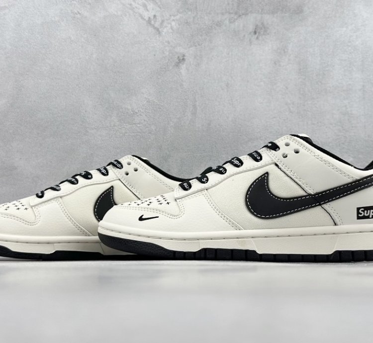 280 Nike Sb Dunk Low Supreme Joint Bb6698-515