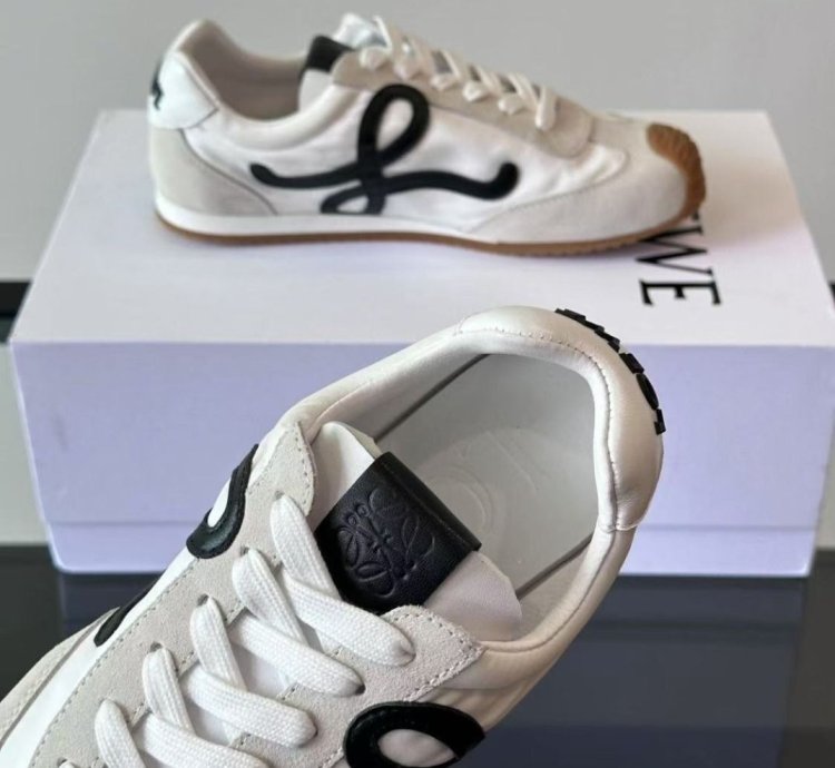 L0ewe Ballet Runner 20 Logo-applique Sneakers