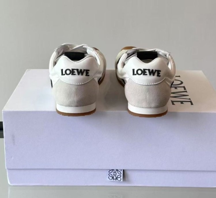 L0ewe Ballet Runner 20 Logo-applique Sneakers