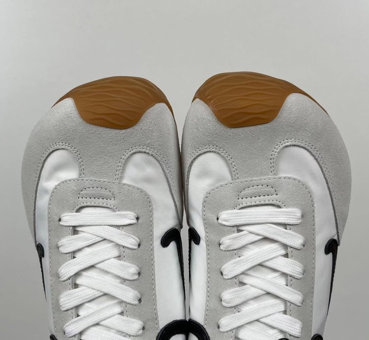 L0ewe Ballet Runner 20 Logo-applique Sneakers