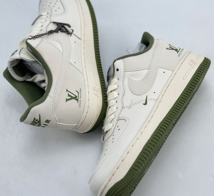 260 Nike Air Force 1 Low 07 X Louis Vuitton White And Green Double Hook Xz6188-0