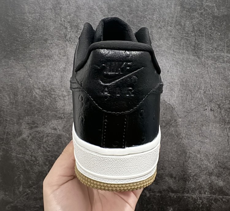 200 Wmns Air Force 1 07 Lx Black And White Crocodile Pattern Dz2708-002 -
