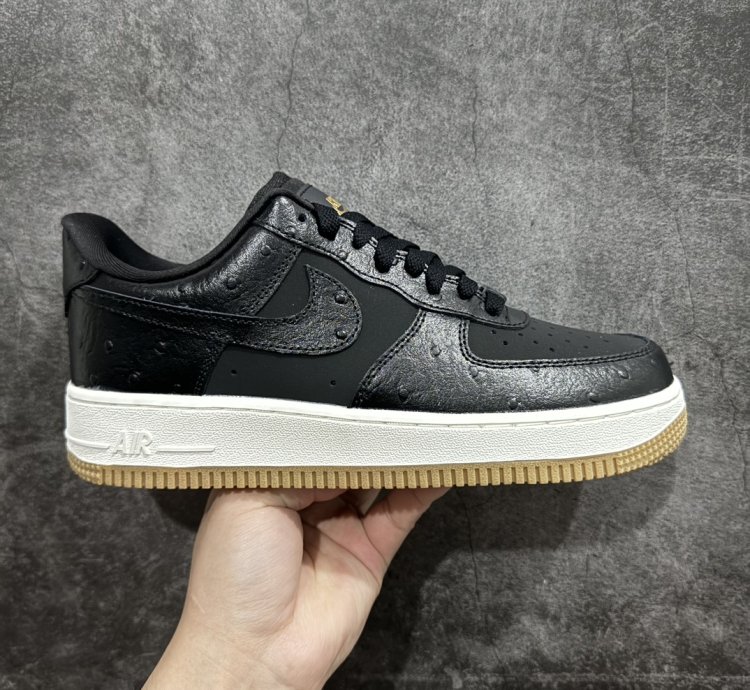 200 Wmns Air Force 1 07 Lx Black And White Crocodile Pattern Dz2708-002 -