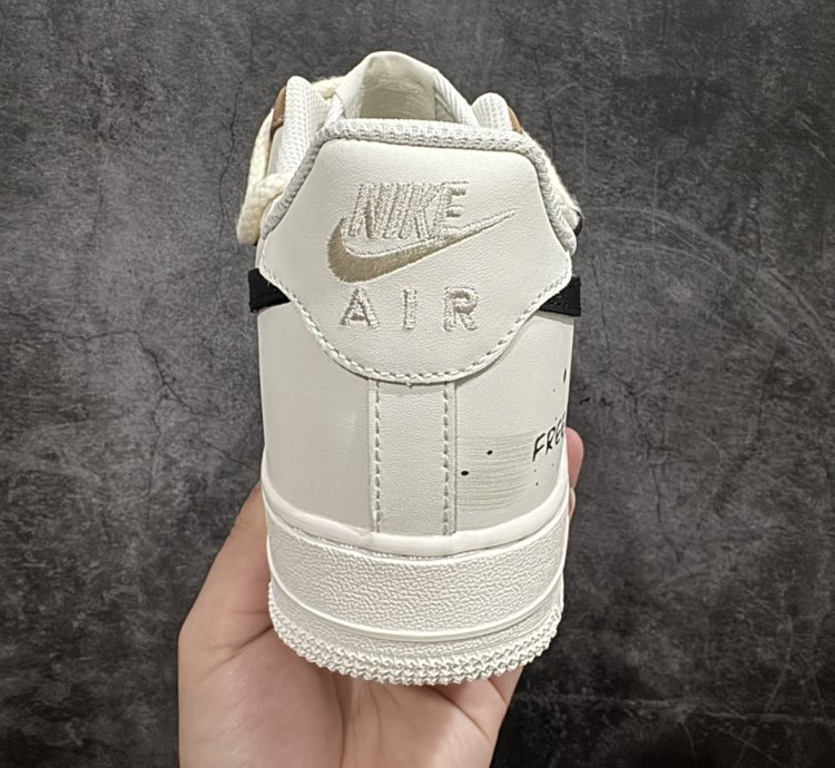 260 Nk Air Force 107 Low Two-dimensional Theme Cappuccino Spray-painted Air For
